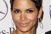 Halle-berry-earth-tone-makeup-side